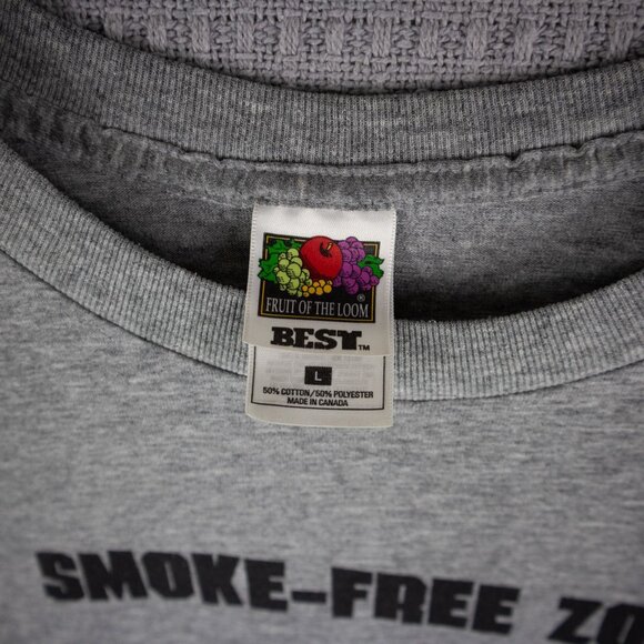Fruit of the Loom Smoke-Free Zone 2000S Y2K Tee Canada - Picture 6 of 8